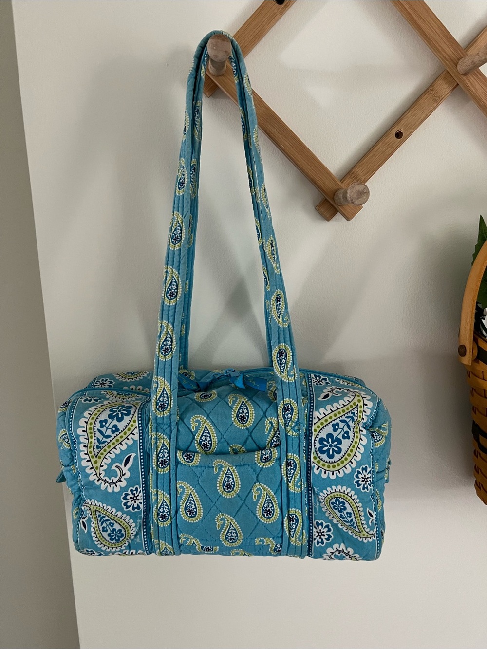 Vera Bradley Bermuda Blue Boston Barrel Bag